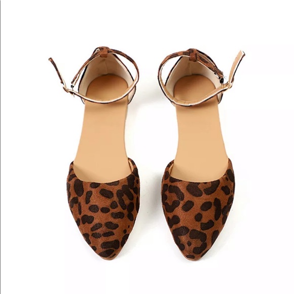 Leopard print suede ankle strap flats - Picture 3 of 4